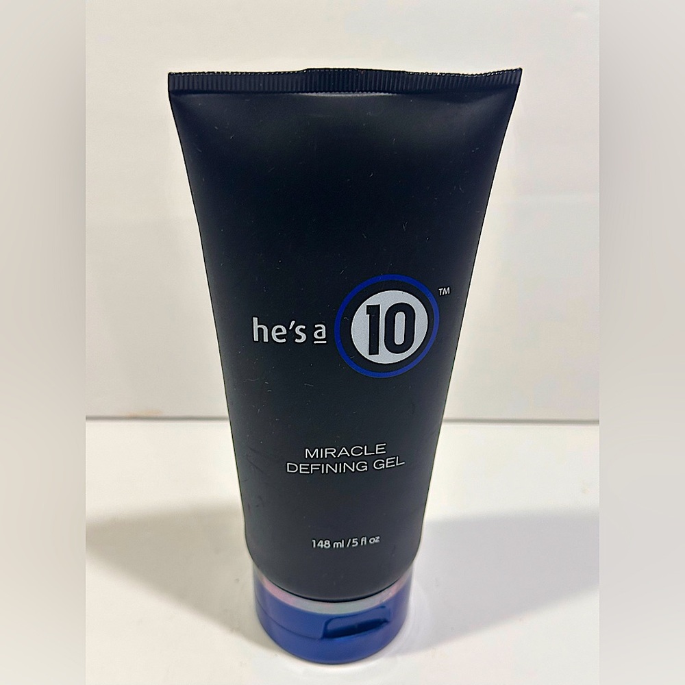 He Is A 10 - Miracle Defining Gel For Men (5.0oz)